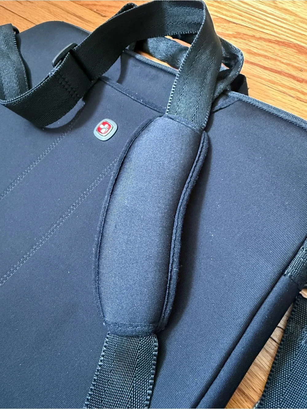 Wenger Swissgear Legacy Ultra Slim Neoprene Laptop Case 14”
